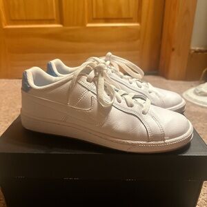 Nike White and Blue Women's Sneakers